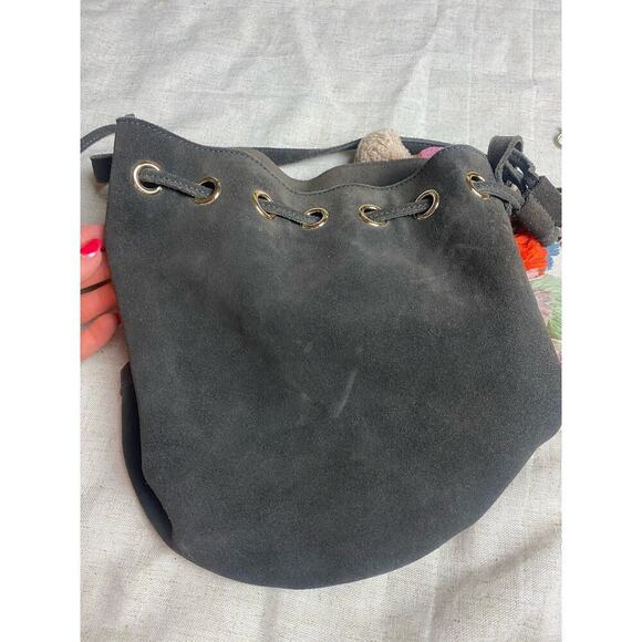 ANTHROPOLOGIE Wolf Gang Gray Leather Bucket Bag Drawstring Crossbody Bag - Picture 7 of 14